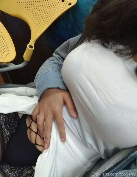 xxxyahui onlyfans nudes