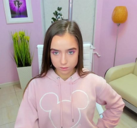 Recurbate S onlyfans nude tits