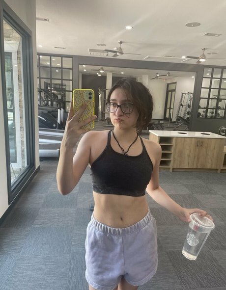 FloriGoAway onlyfans xx