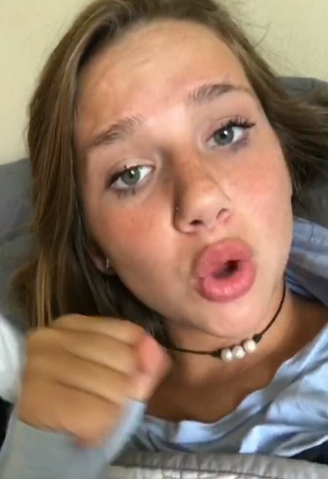 Sophiejustchillin nude onlyfans