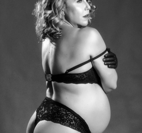Pregnant Women onlyfans leaka