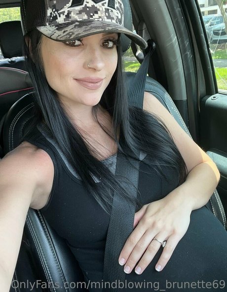 mindblowing brunette69 onlyfans naked