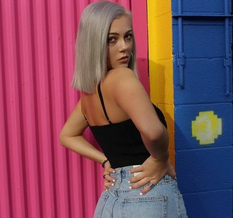 Alexi Blue feet onlyfans