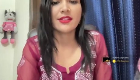 Meenakashi naked onlyfans pics