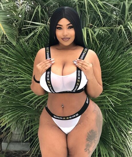 Thayana Babyy onlyfans lean