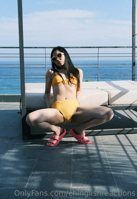 Asian Alice onlyfans topless