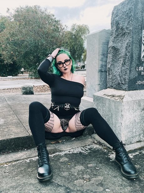 cemeteryghoulfree onlyfans sex leaked