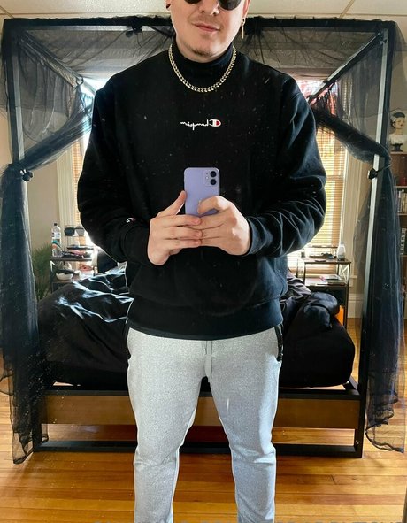 yesdaddytoys en onlyfans