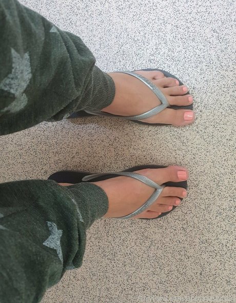 tippystastytoes leaked onlyfans pics