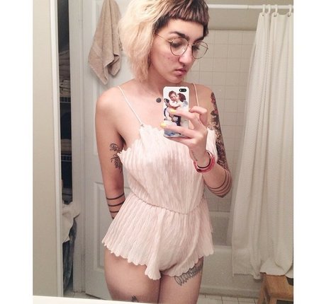 Noorann Matties onlyfans content type