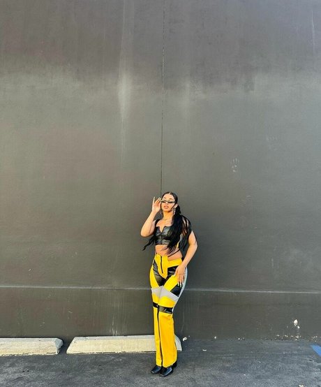 Scarlet May only fans leak nude