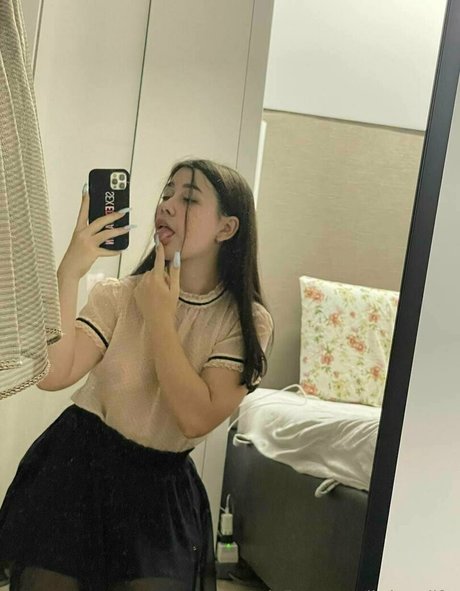 littlewaiifu onlyfans photo