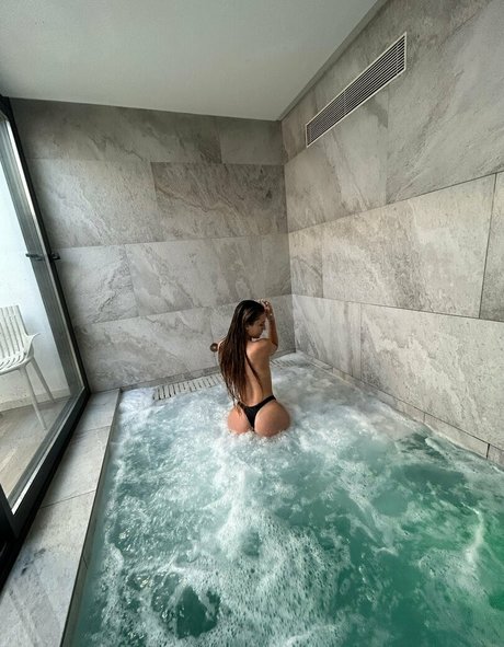 ari russo onlyfans naked pics