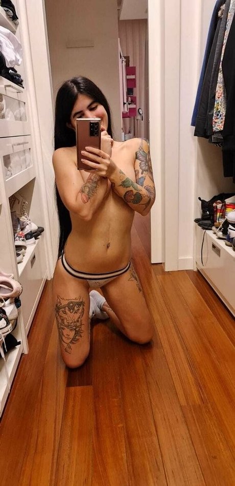 hadas cal onlyfans leaked nude