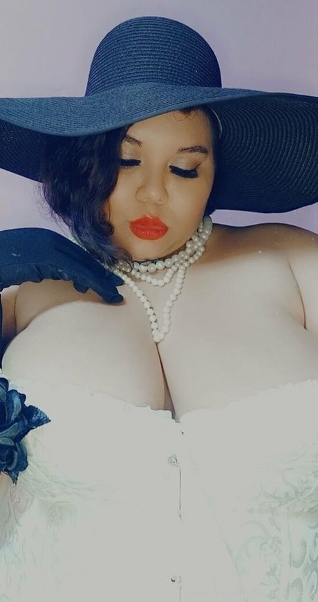 yasuminjazz16 onlyfans striptease