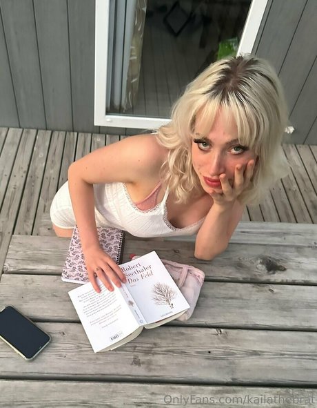 kailathebrat onlyfans nude photos