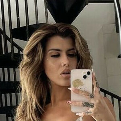 Crossmaiheart onlyfans images