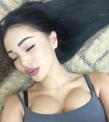 Amina Akanova free onlyfans