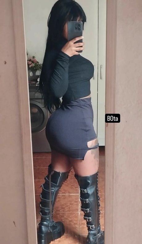 Mary Walker onlyfans topless