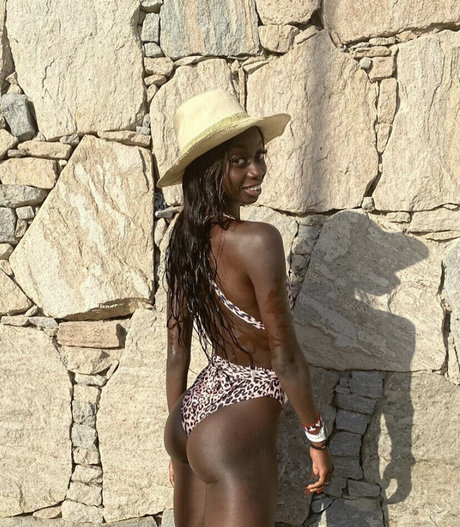 Fatima Diame onlyfans strip