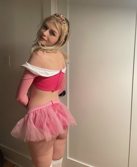 megmaybekinda onlyfans leaks.