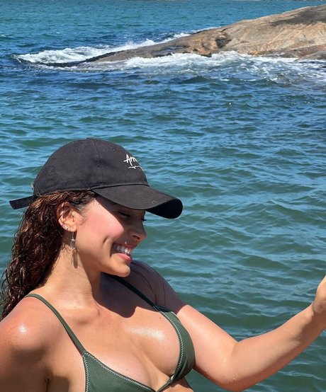 Graciely Junqueira onlyfans nudes leaked