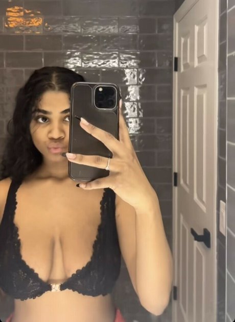 Sh33Natay onlyfans naked