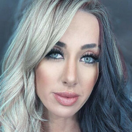 Hilskayebraeger naked onlyfans