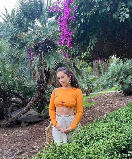 Eliza Butterworth onlyfans porn leaks