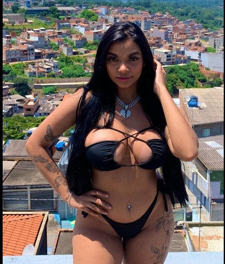 Awyneoficial onlyfans leajs