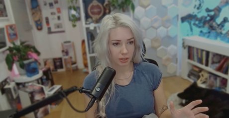 Alanah Pearce xxx only fans