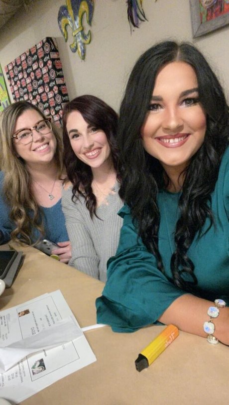 Aisley Montgomery new onlyfans leaks