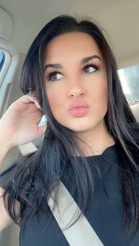 Aisley Montgomery ass onlyfans