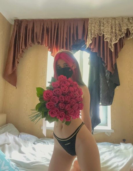 Osamochka Profile pic