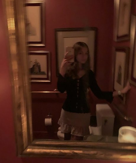 Anika Grace onlyfans archives