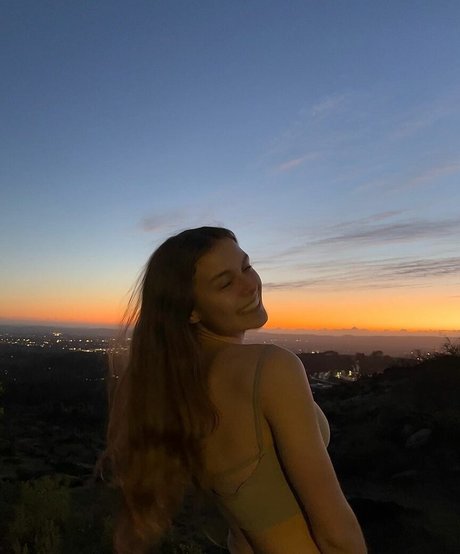 Anika Grace onlyfans leak