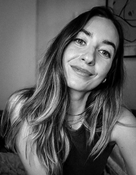 ElectricApril onlyfans nude photos