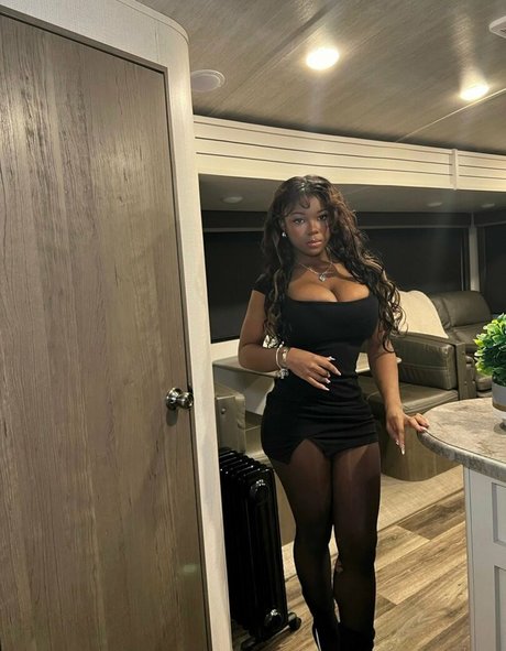 sinaimyangel onlyfans nude tits