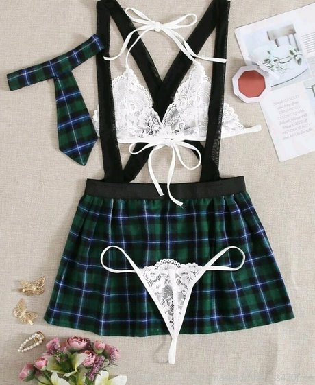 themaskedmistress420free onlyfans striptease