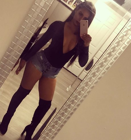 Renee Michelle onlyfans leaked.