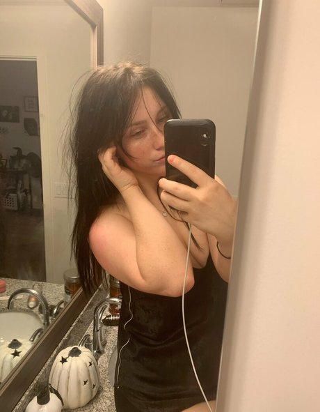 lewdkumi free onlyfans