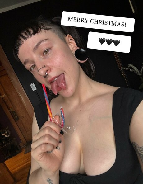 nyxxx at night only fans pics