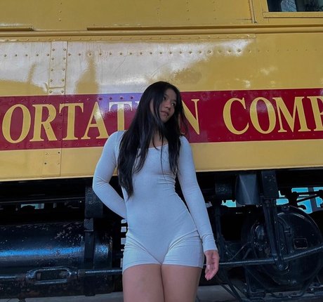 MsDumpling_ onlyfans model photos