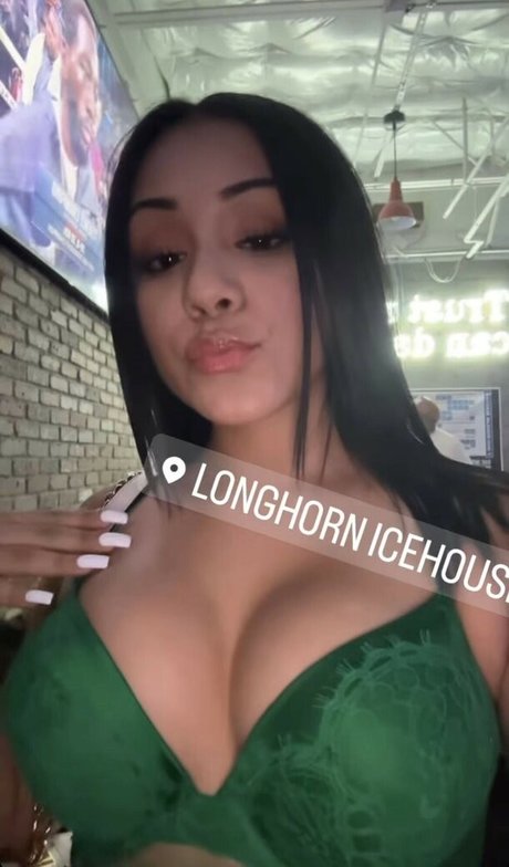 Badgalxaria onlyfans leaked pictures