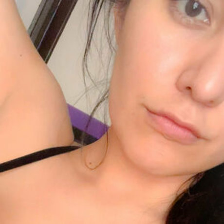 idannyeliii onlyfans sexy