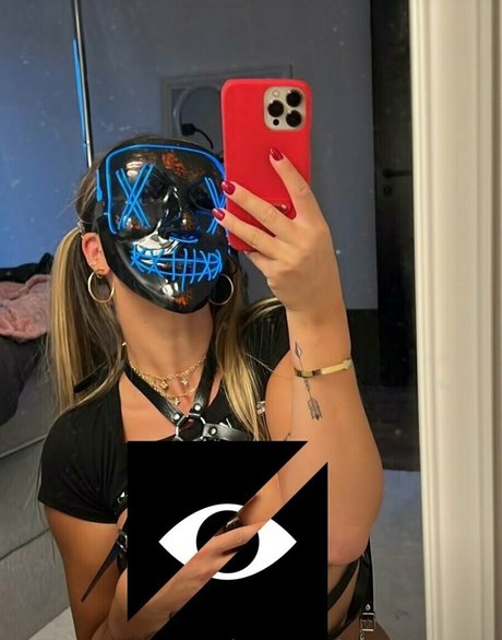 laramarieconrads Profile pic