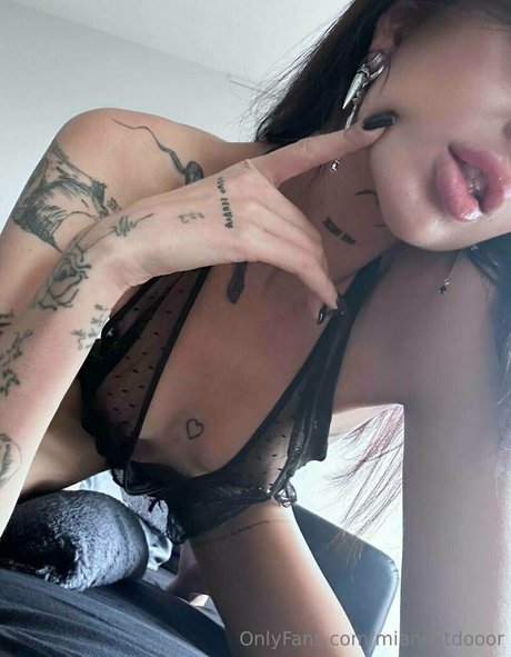 mianextdooor free onlyfans