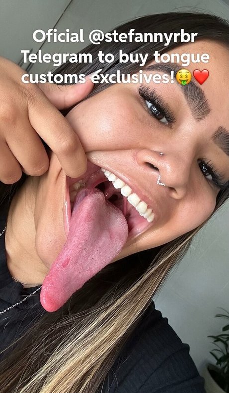 Long Tongue Fetish onlyfans boobs