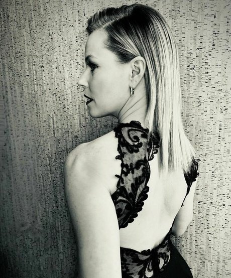 Elizabeth Banks onlyfans leaked xxx