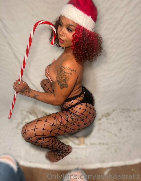ashhdabrattt naked onlyfans pics